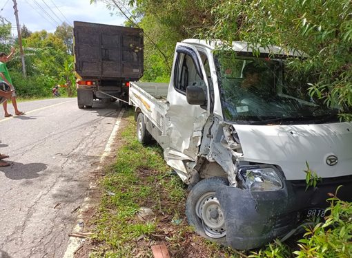 Tabrakan di Km 6, Jalan Muara Teweh - Puruk Cahu
