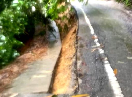 Lokasi longsor di Simpang Keramat, Jalan Lemo-Muara Teweh