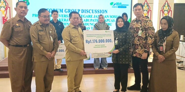 Launching Perlindungan 10 Ribu Pekerja Rentan di Kabupaten Kapuas 2025.