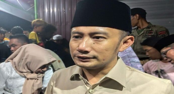 Wali Kota Palangka Raya, Fairid Naparin.