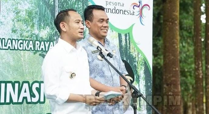 Wali Kota Palangka Raya Fairid Naparin bersama Wakil Wali Kota Achmad Zaini secara resmi meluncurkan destinasi wisata Hutan Pantung.