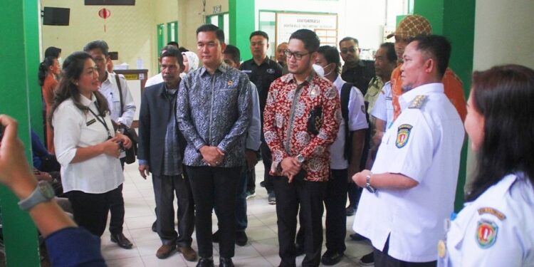 Kunjungan kerja Komisi III DPRD Kalteng ke RSUD Mas Amsyar Kasongan, Rabu (16/4/2025)