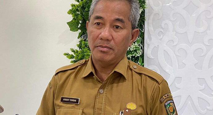 Pj Sekretaris Daerah, Arbert Tombak (foto: Istimewa)
