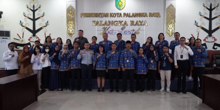 Diskominfo Kota Palangka Raya bersama Badan Pusat Statistik (BPS) Kota Palangka Raya menggelar kegiatan Sinkronisasi Data Statistik.