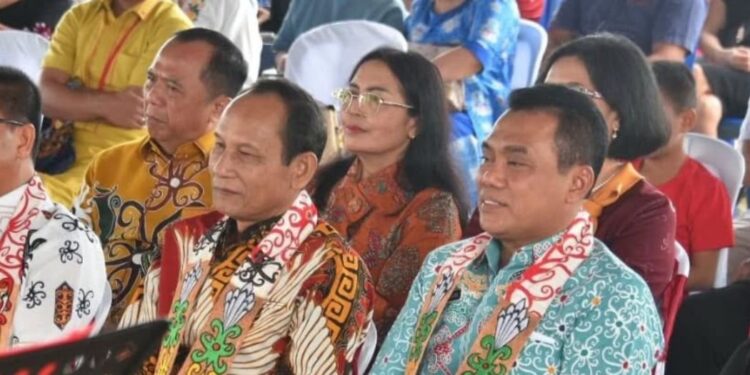 Wakil Wali Kota, Achmad Zaini, meresmikan Gereja Kalimantan Evangelis (GKE) Yudea.