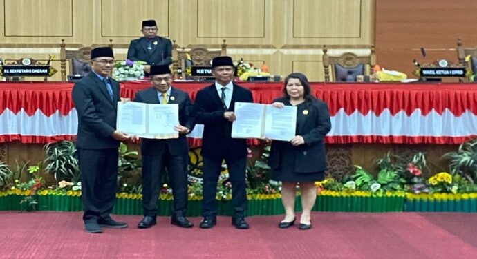 DPRD tetapkan Fairid-Zaini jadi Pemimpin Kota Palangka Raya.