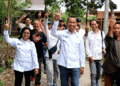 Pasangan calon Bupati dan Wakil Bupati Barito Utara, H Jimmy Carter dan Inriaty Karawaheni bersama tim melaksanakan kampanye di beberapa desa di wilayah Kecamatan Gunung Timang, Kabupaten Barito Utara, Kamis (26/6/2025).