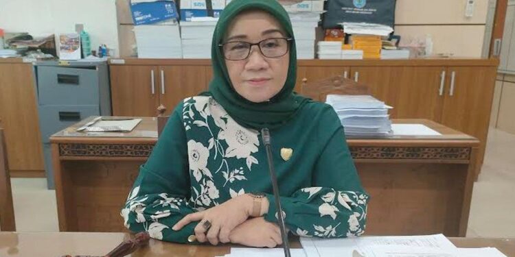 Ketua Komisi II DPRD Kalimantan Tengah, Siti Nafsiah
