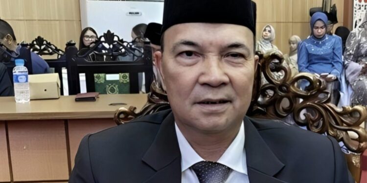 Wakil Ketua I Komisi I DPRD Palangka Raya, Salundik