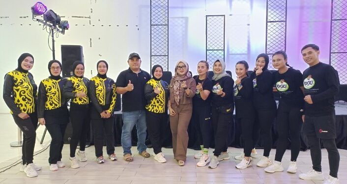 Anggota DPRD Kapuas, H Abdullah bersama para pegiat olahraga.