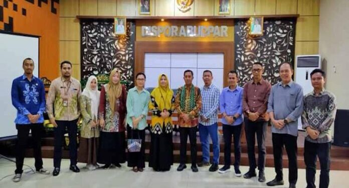 Komisi III DPRD Kota Palangka Raya melakukan kunjungan kerja (kunker) ke Dinas Pemuda, Olahraga, Kebudayaan, dan Pariwisata (Disporabudpar) Kota Banjarbaru, Kalimantan Selatan.