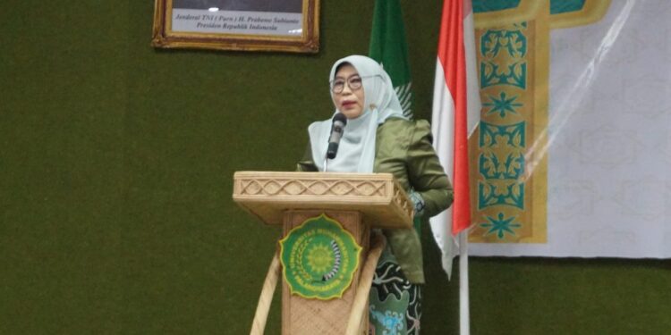 Ketua Gabungan Organisasi Wanita (GOW) Kota Palangka Raya, Merty Achmad Zaini, secara resmi membuka Milad ke-108 Aisyiyah dan Milad ke-57 TK Aisyiyah Palangka Raya.