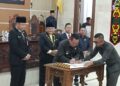 Penandatangan persetujuan nota kesepakatan KUA-PPAS Perubahan APBD 2025.