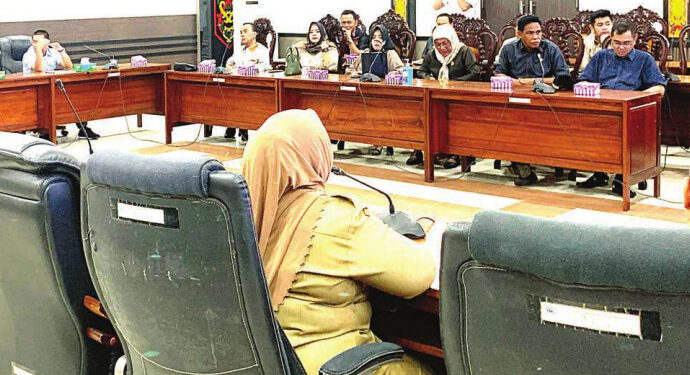Suasana Rapat Banmus DPRD Kapuas pada Senin, (14/4/2025).