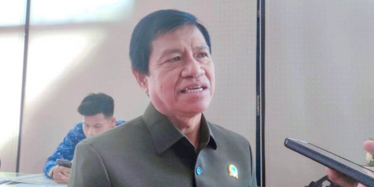 Juru bicara Fraksi PAN, Agie